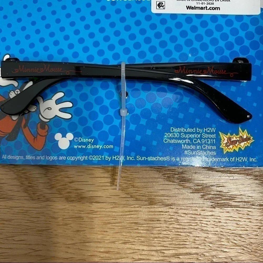 Minnie Mouse Bow Sunglasses 100% UV Protection Disney Black Red Kids